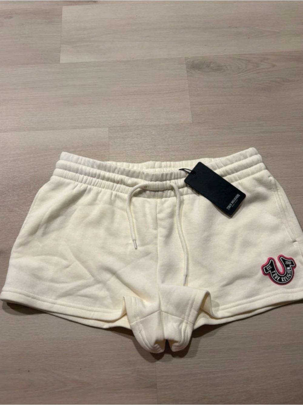 True Religion Women’s Cream Drawstring Shorts NWT
